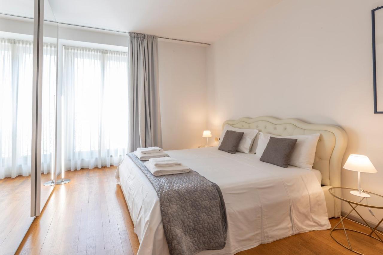 Milan Royal Suites - Centro Duomo Zewnętrze zdjęcie