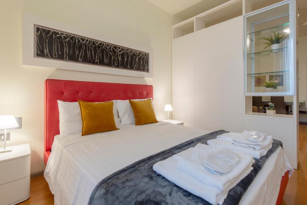 Milan Royal Suites - Centro Duomo Zewnętrze zdjęcie