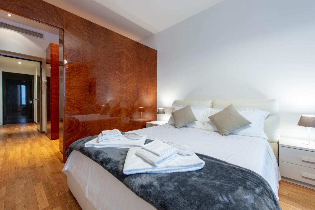 Milan Royal Suites - Centro Duomo Zewnętrze zdjęcie