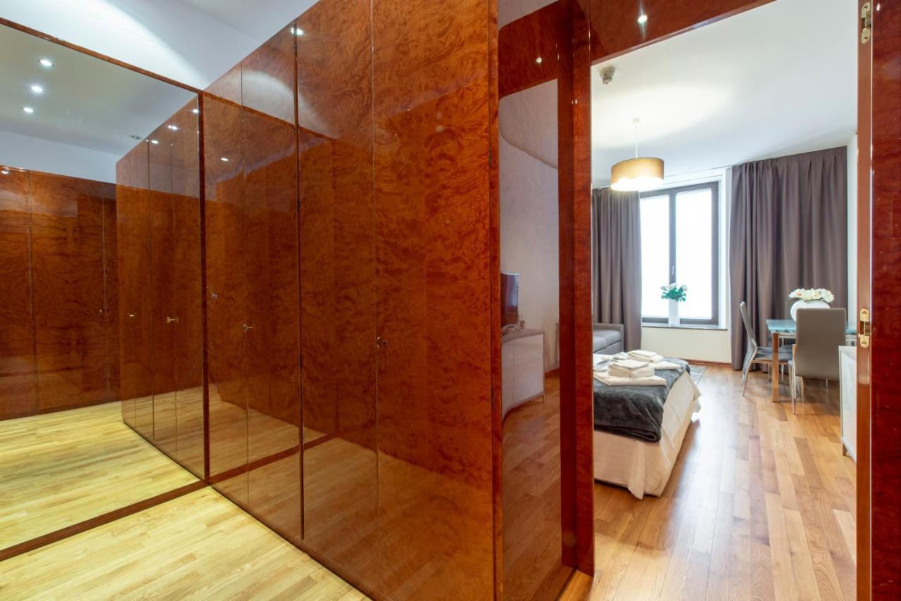 Milan Royal Suites - Centro Duomo Zewnętrze zdjęcie