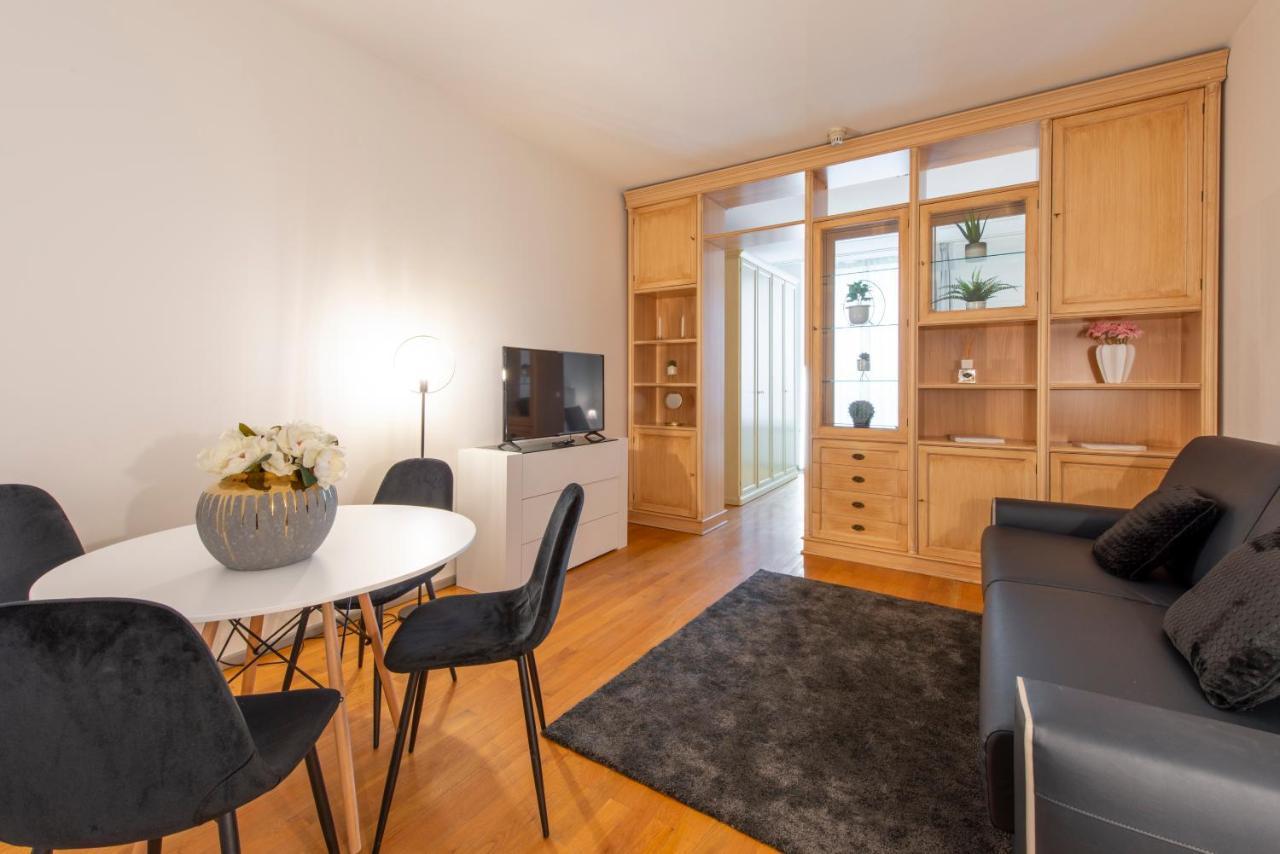 Milan Royal Suites - Centro Duomo Zewnętrze zdjęcie