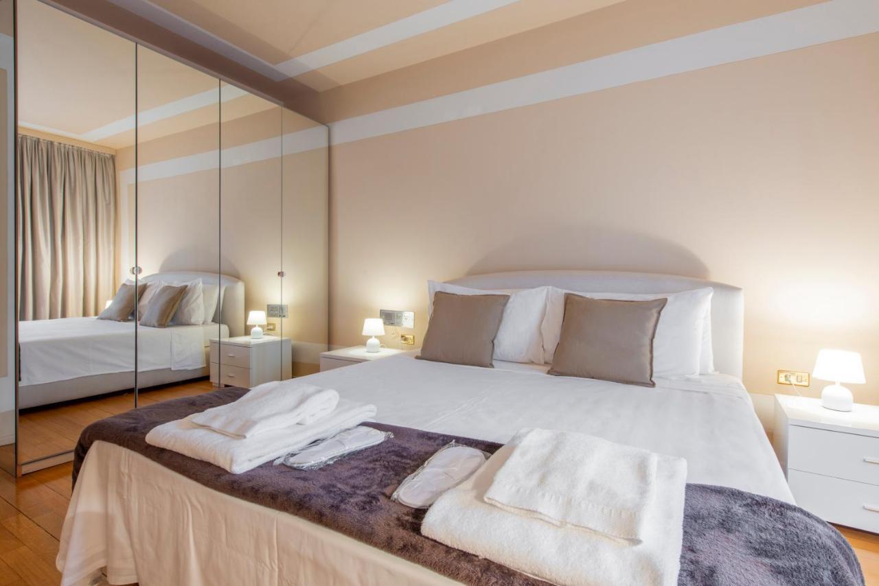 Milan Royal Suites - Centro Duomo Zewnętrze zdjęcie