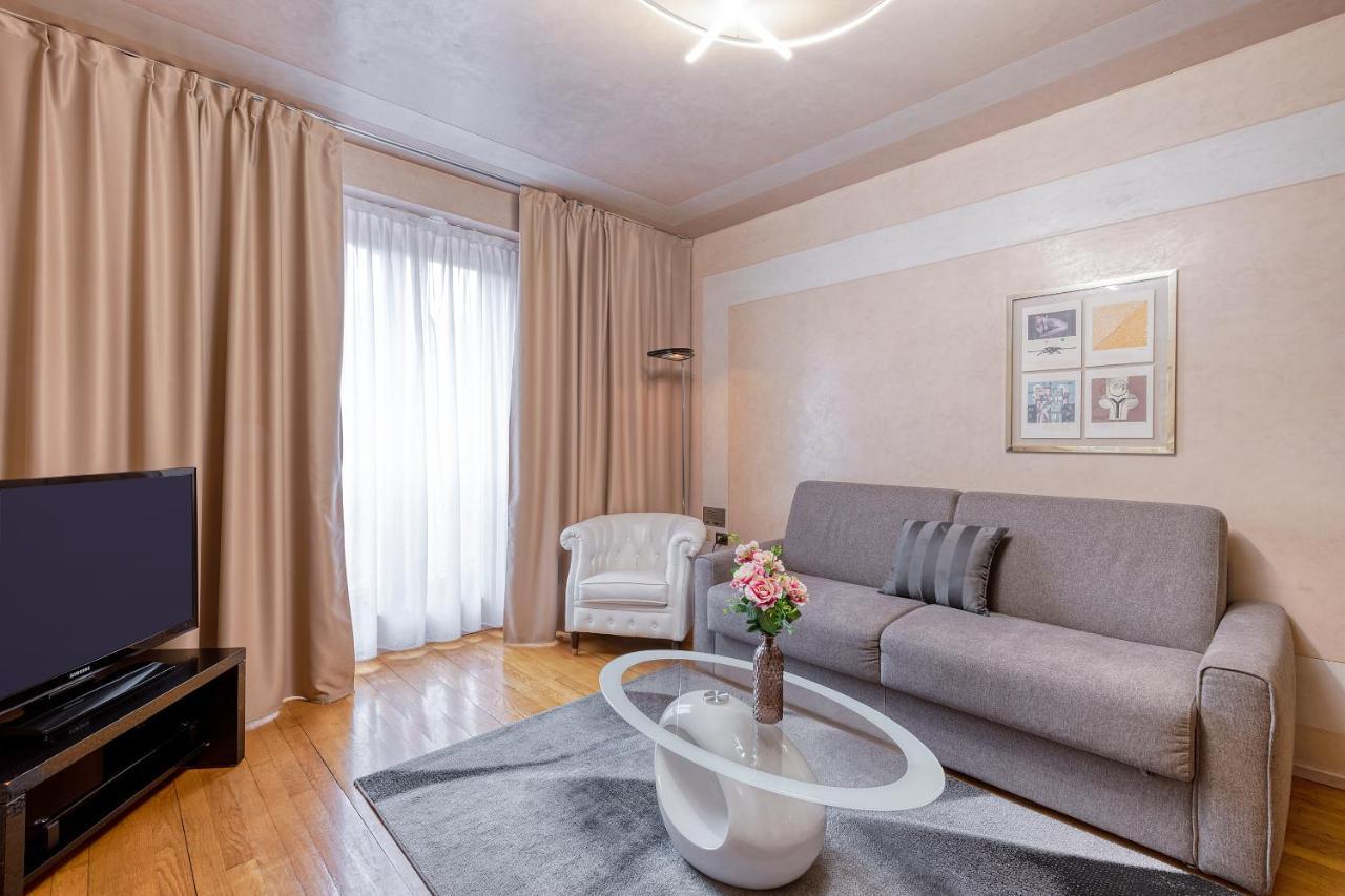 Milan Royal Suites - Centro Duomo Zewnętrze zdjęcie
