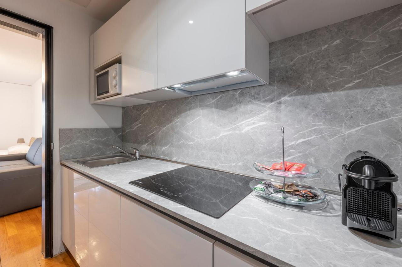 Milan Royal Suites - Centro Duomo Zewnętrze zdjęcie