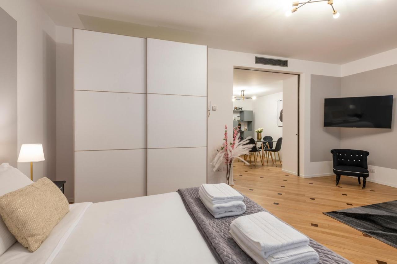 Milan Royal Suites - Centro Duomo Zewnętrze zdjęcie