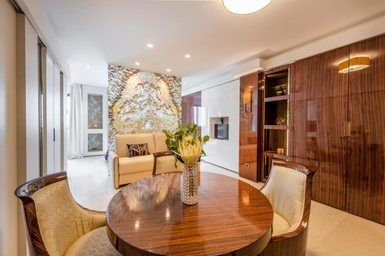 Milan Royal Suites - Centro Duomo Zewnętrze zdjęcie