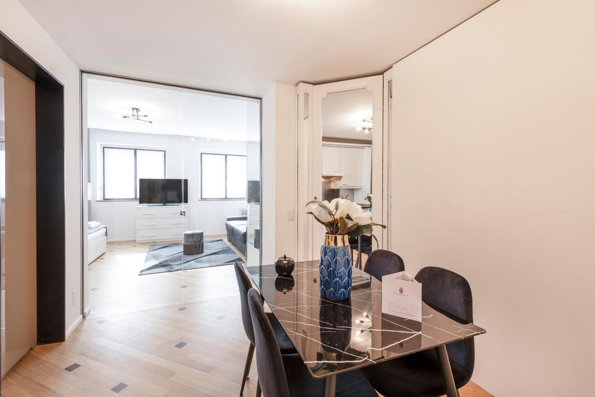 Milan Royal Suites - Centro Duomo Zewnętrze zdjęcie