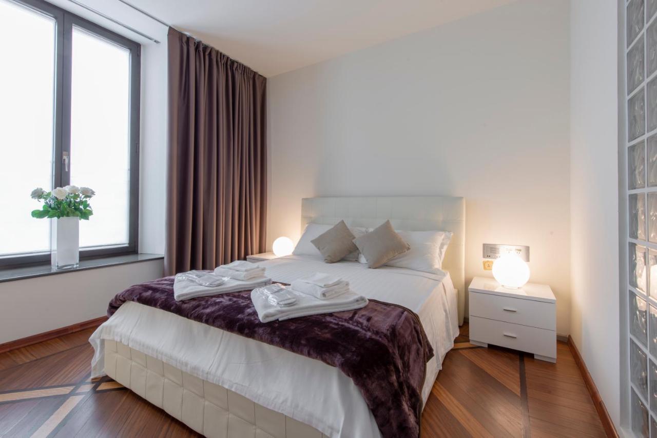 Milan Royal Suites - Centro Duomo Zewnętrze zdjęcie