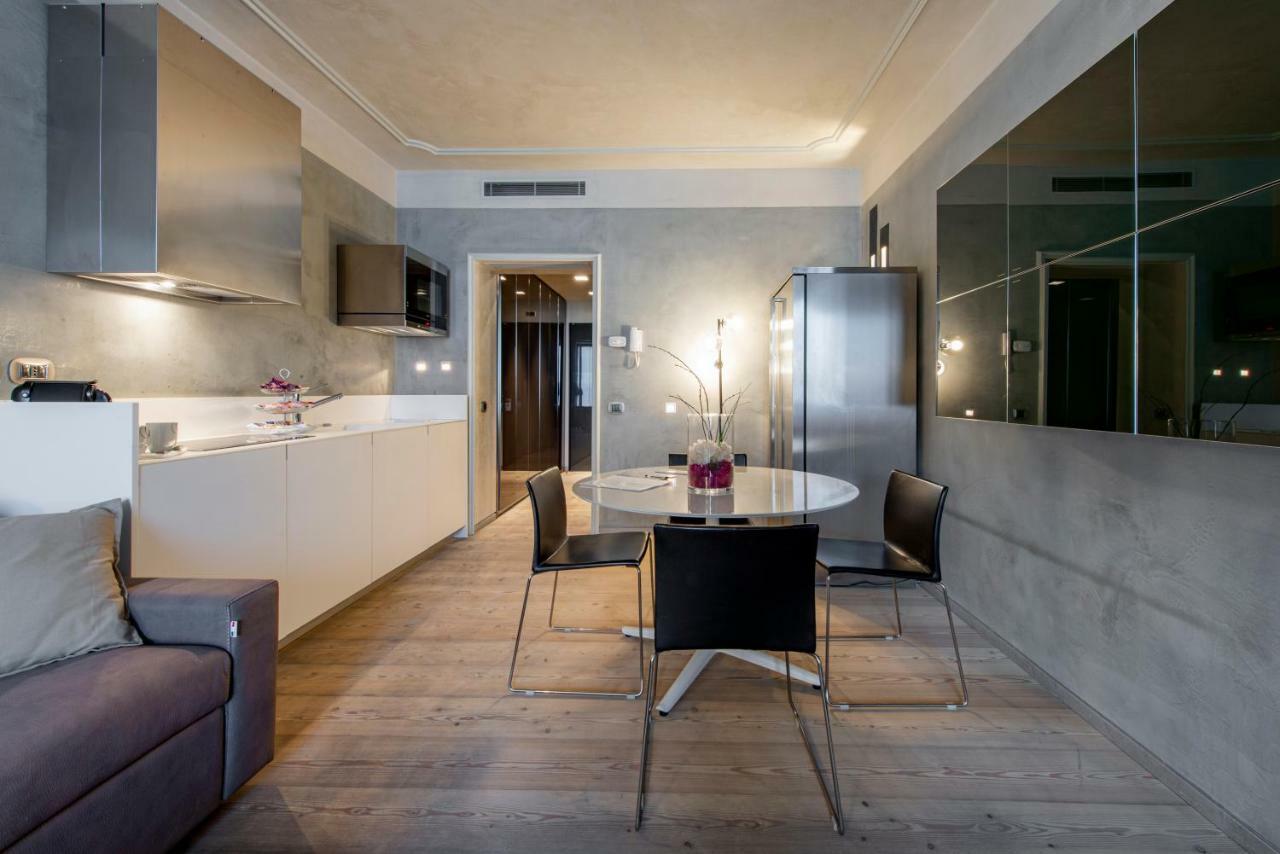 Milan Royal Suites - Centro Duomo Zewnętrze zdjęcie